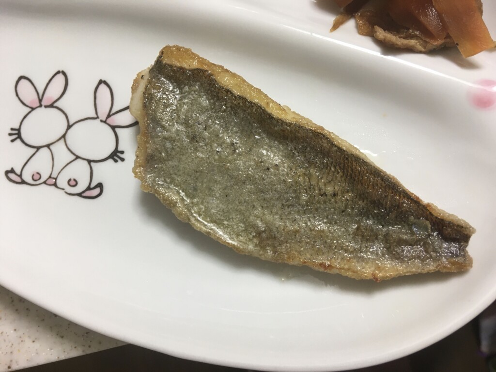 小麦粉なし 白身魚のムニエルレシピ ホワイトソルガムで子どもも食べやすい むすめいくじ