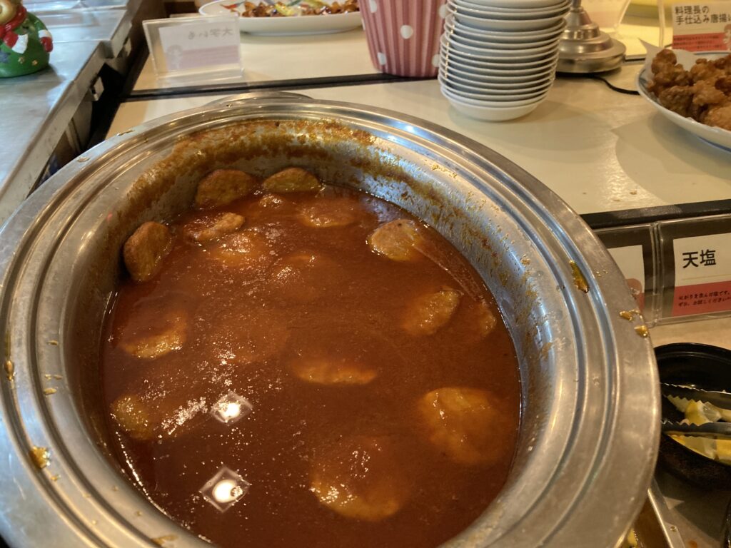 《夕食バイキングどんな感じだった？》バイキングレストランパピヨン。阿蘇の …