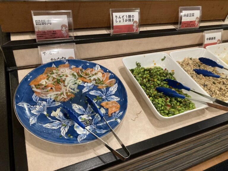 《夕食バイキングどんな感じだった？》バイキングレストランパピヨン。阿蘇の …