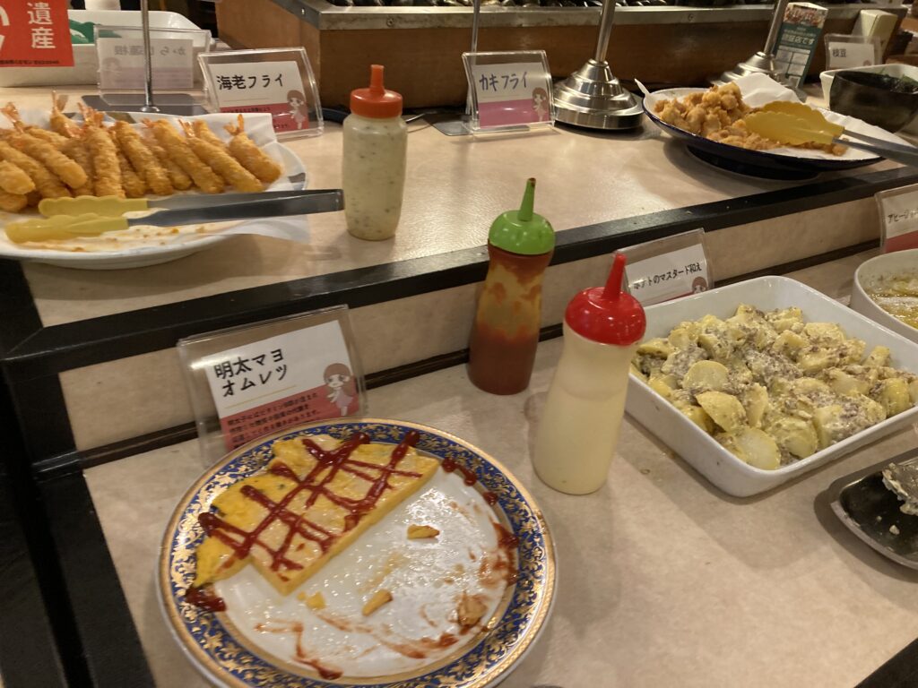 《夕食バイキングどんな感じだった？》バイキングレストランパピヨ …